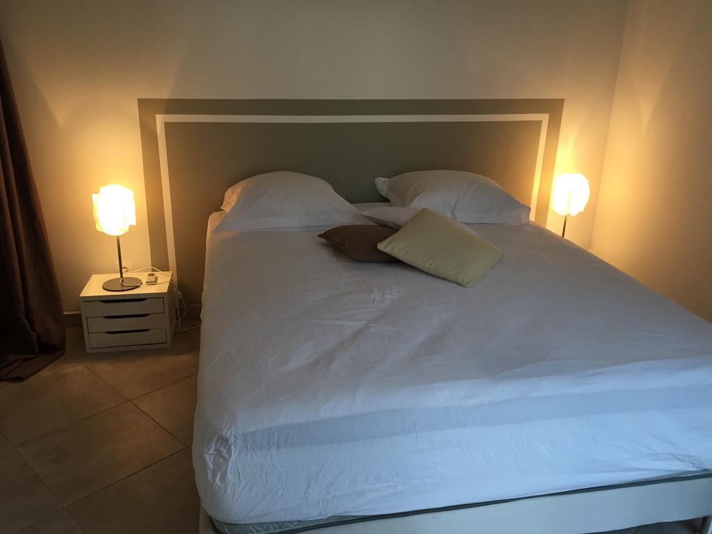 דירות לה גוסייר Location Dampierre חדר תמונה